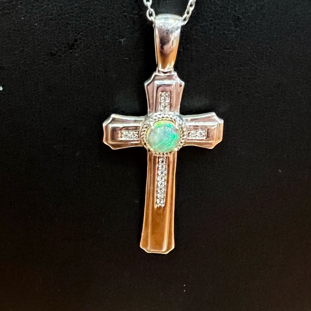 Eithiopian opal sterling silver necklace and chain